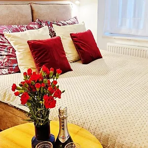 https://vintage-chic-mostowa-6.krakowhotelspoland.com