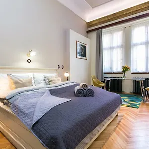 Nebovidy I - Historic Centre - Terrace - Air Conditioning Appartement