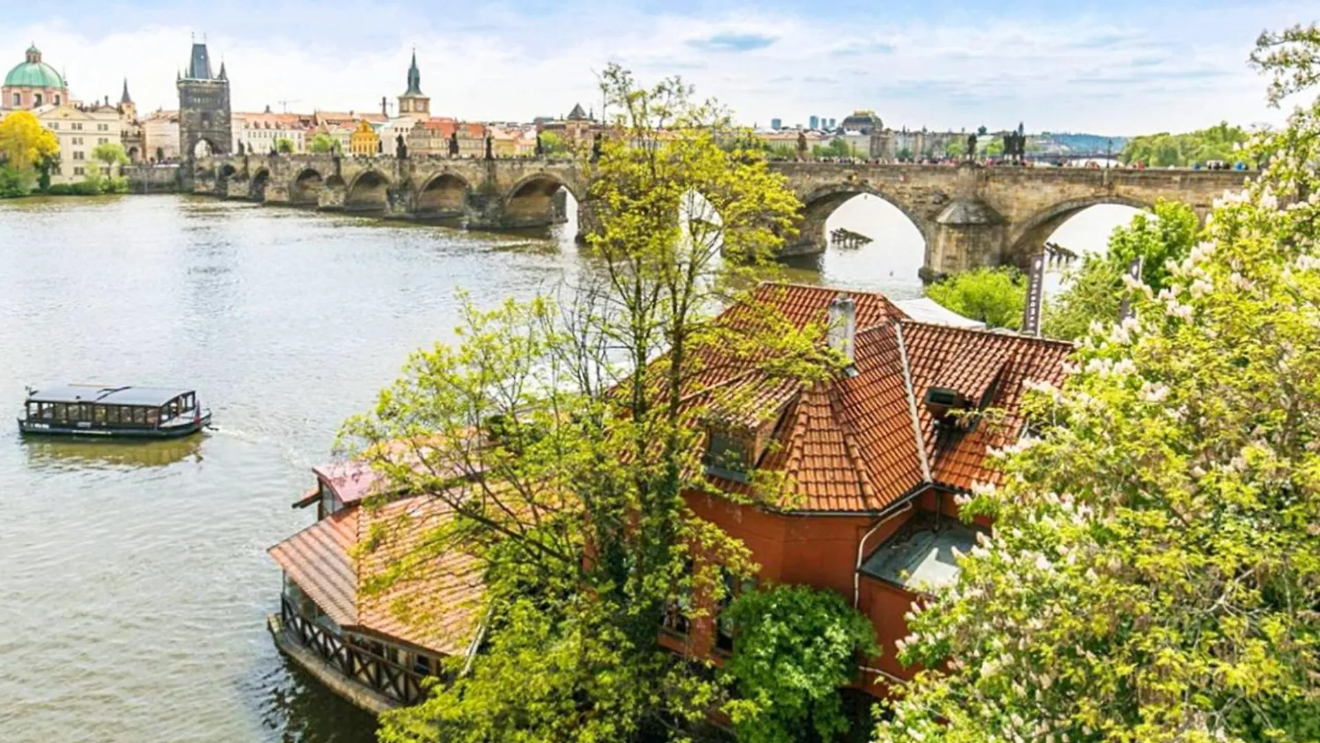 Residence Charles Bridge Praag Tsjechië