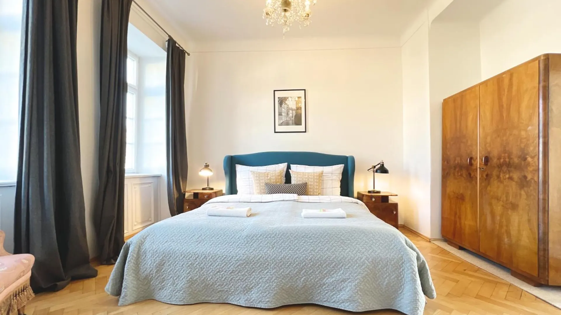 Residence Charles Bridge Praag