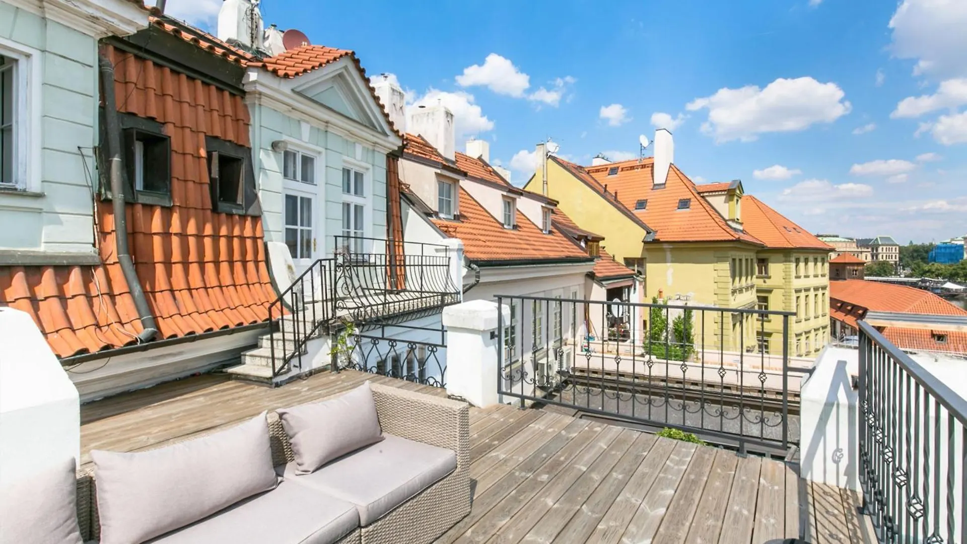 Residence Charles Bridge Praag 0*,